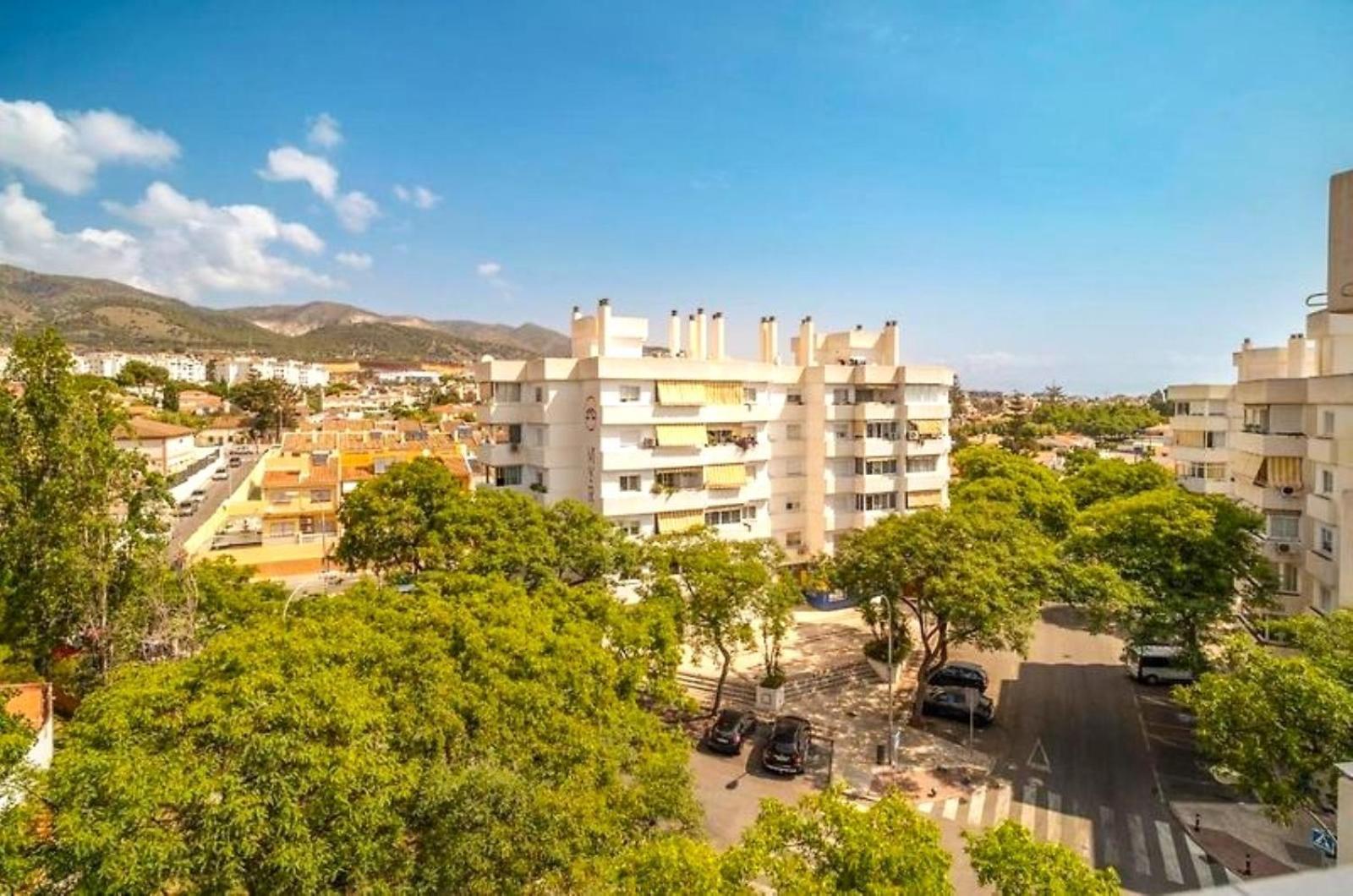 Apartment The Charming Oasis! 2 Bedrooms - By Hellodomik