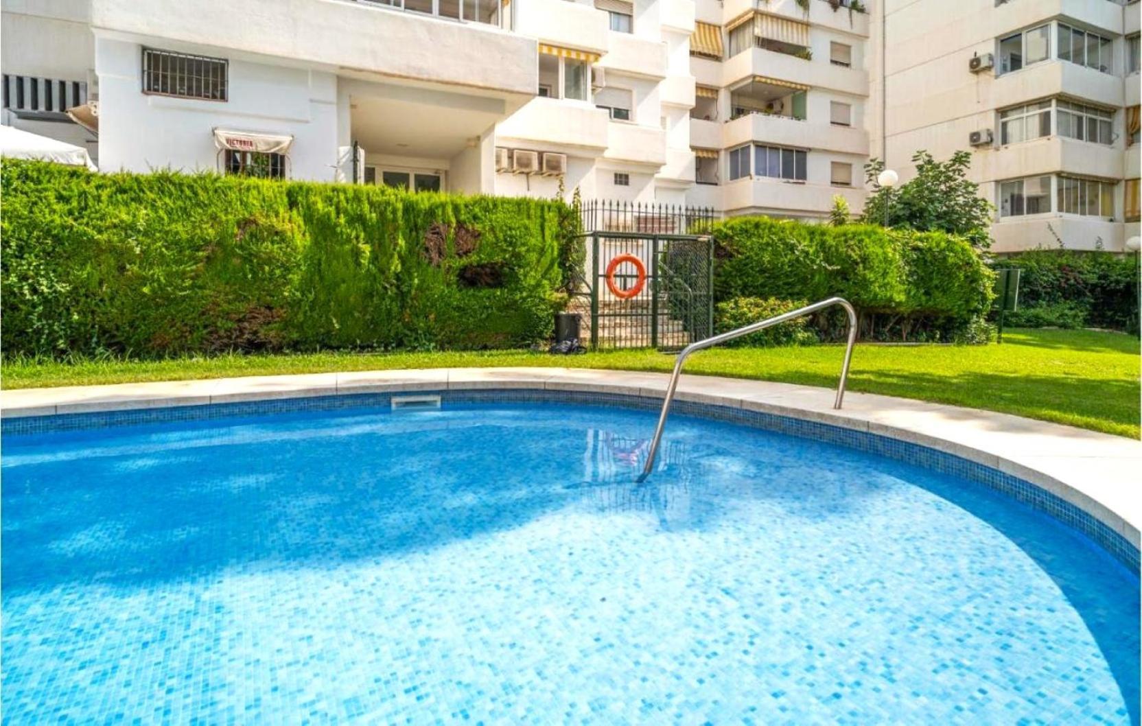 The Charming Oasis! 2 Bedrooms - By Hellodomik