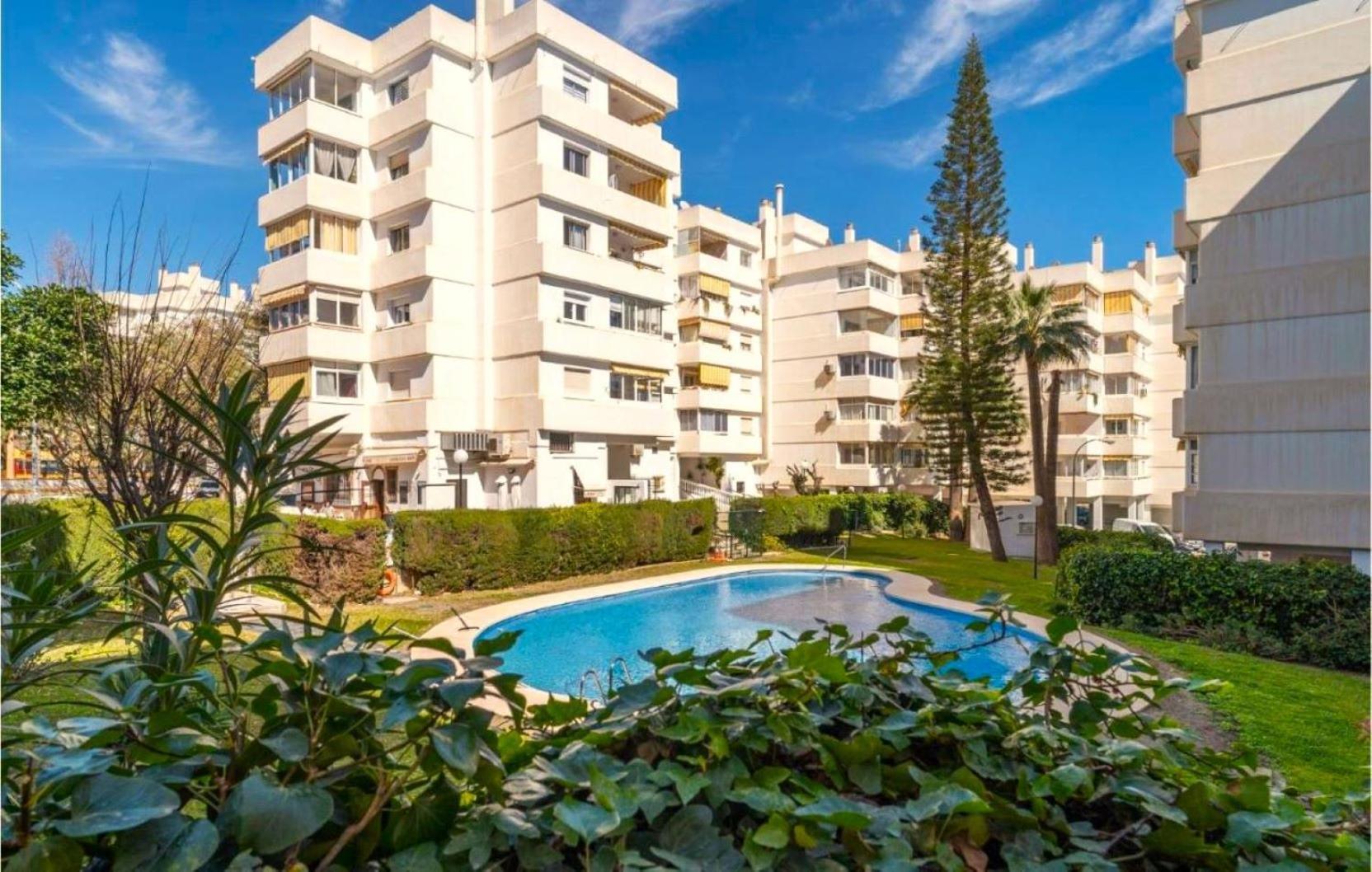 The Charming Oasis! 2 Bedrooms - By Hellodomik Apartment Benalmadena