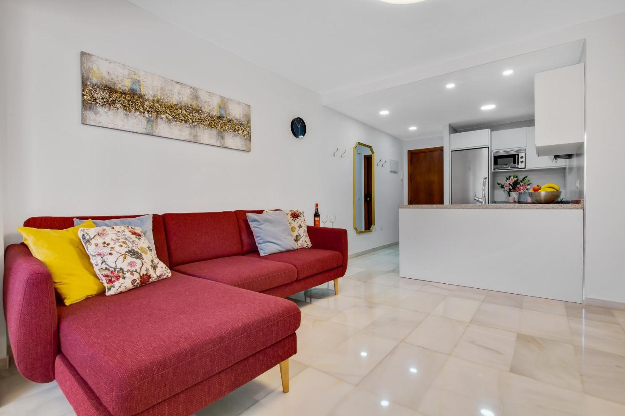 The Charming Oasis! 2 Bedrooms - By Hellodomik Benalmadena
